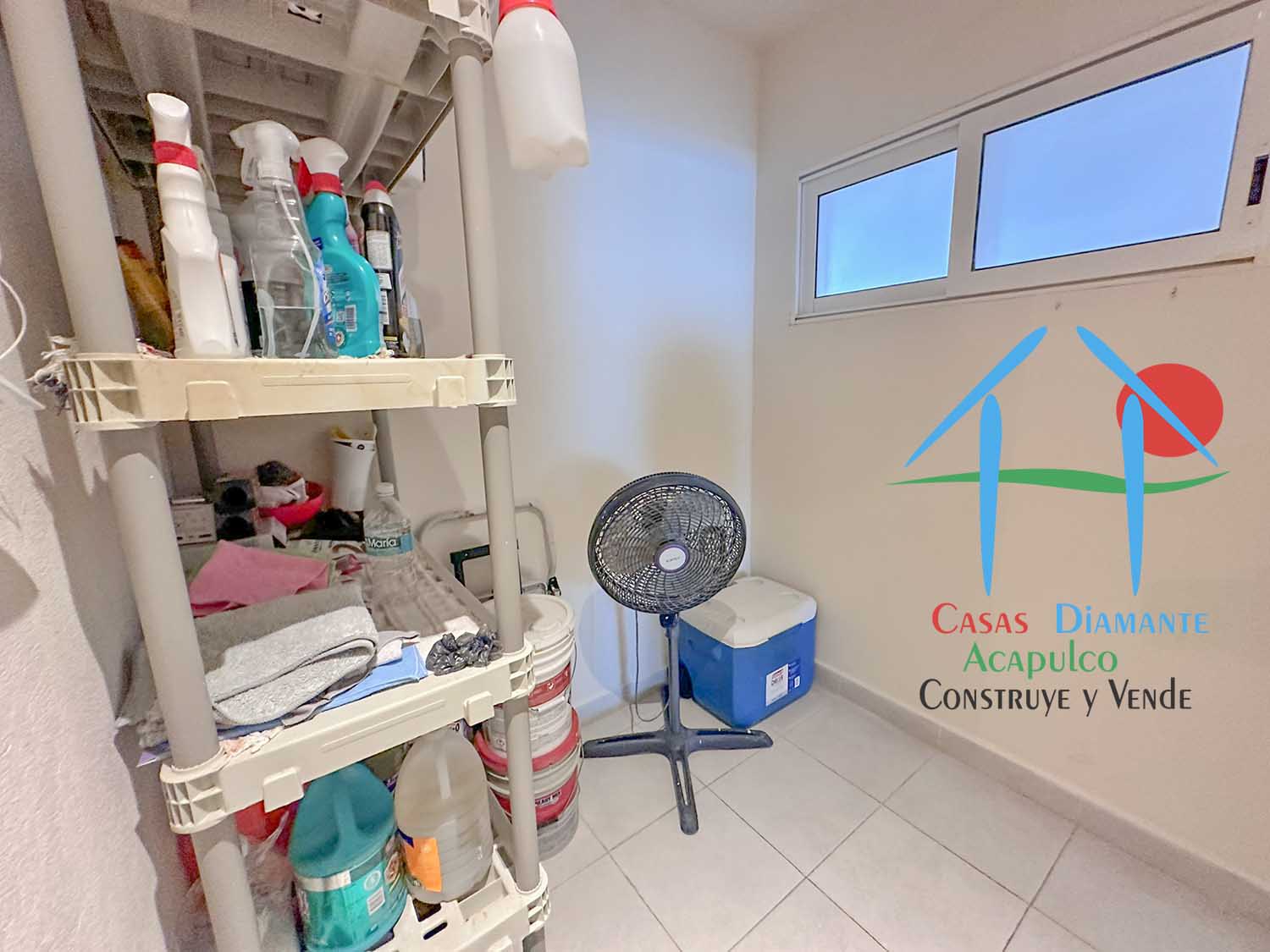 Arena 401 - Cuarto de servicio 1